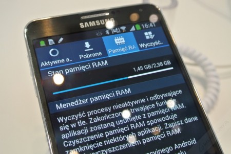 Samsung Galaxy Note 3 - pamięć RAM [źródło: galaktyczny]