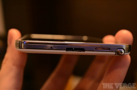 Galaxy Note 3 z microUSB 3.0 [źródło: The Verge]