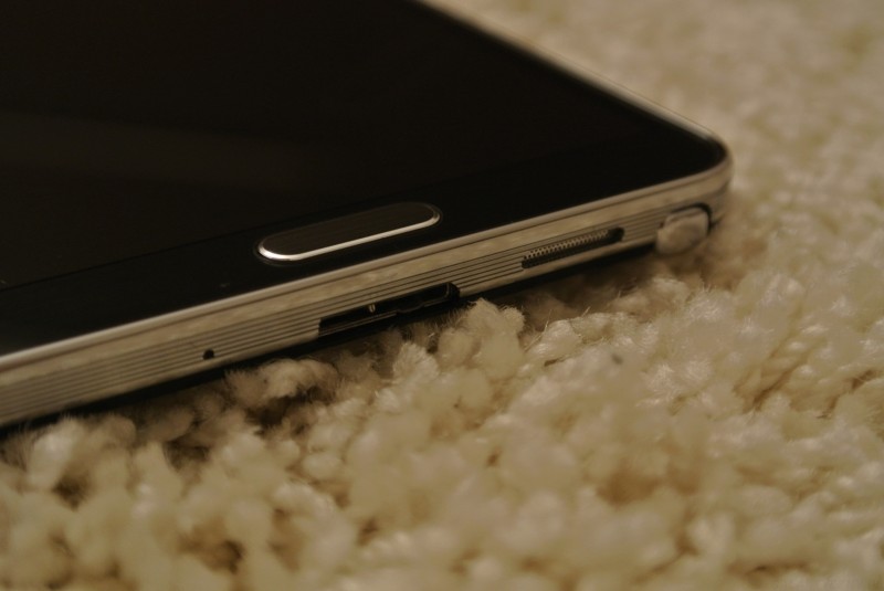 Samsung Galaxy Note 3 - dolna krawędź [źródło: 2po2.pl]