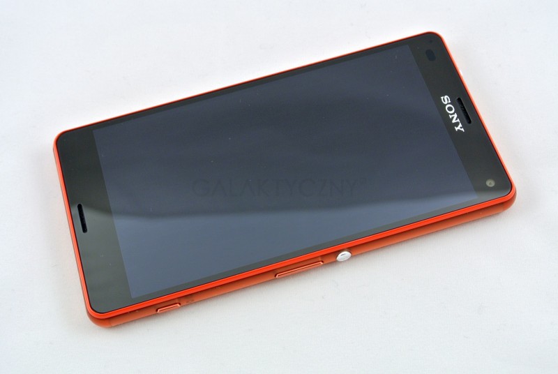 Sony Xperia Z3 Compact - ekran / fot. 2po2.pl