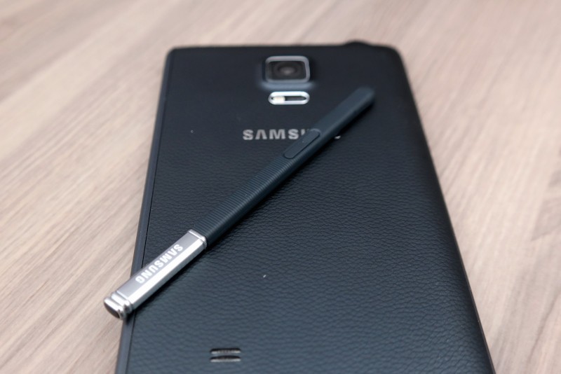 Samsung Galaxy Note Edge - rysik / fot. galaktyczny